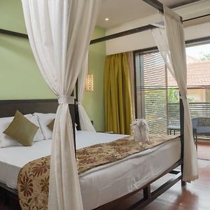 Standard Double or Twin Room Balcony